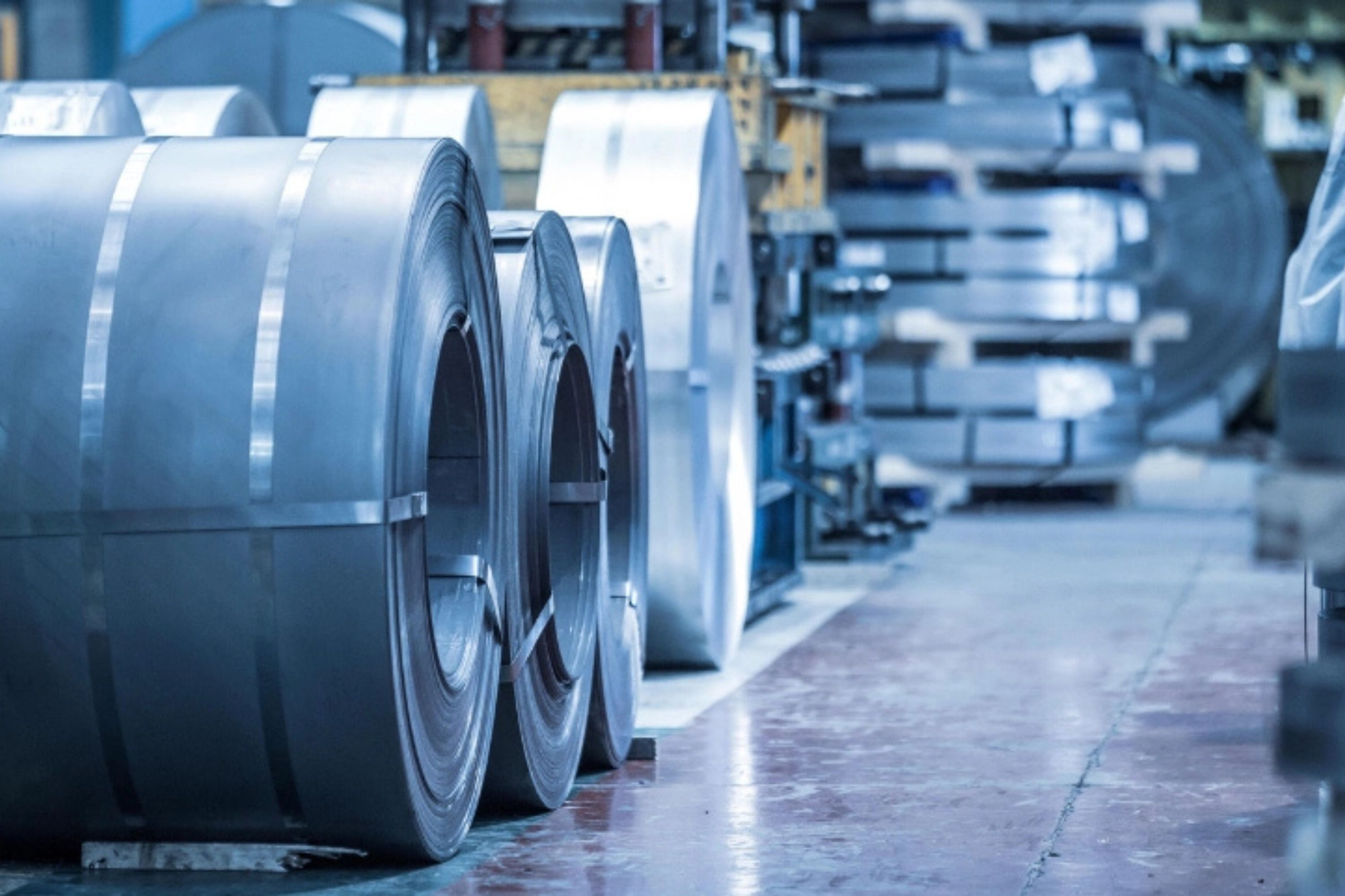 Cold Rolled and Hot Rolled Steel Coils in Warehouse